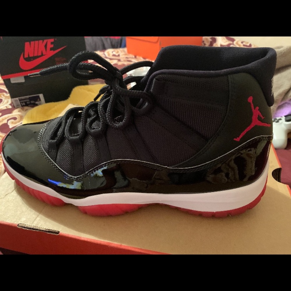 Jordan bred 11s